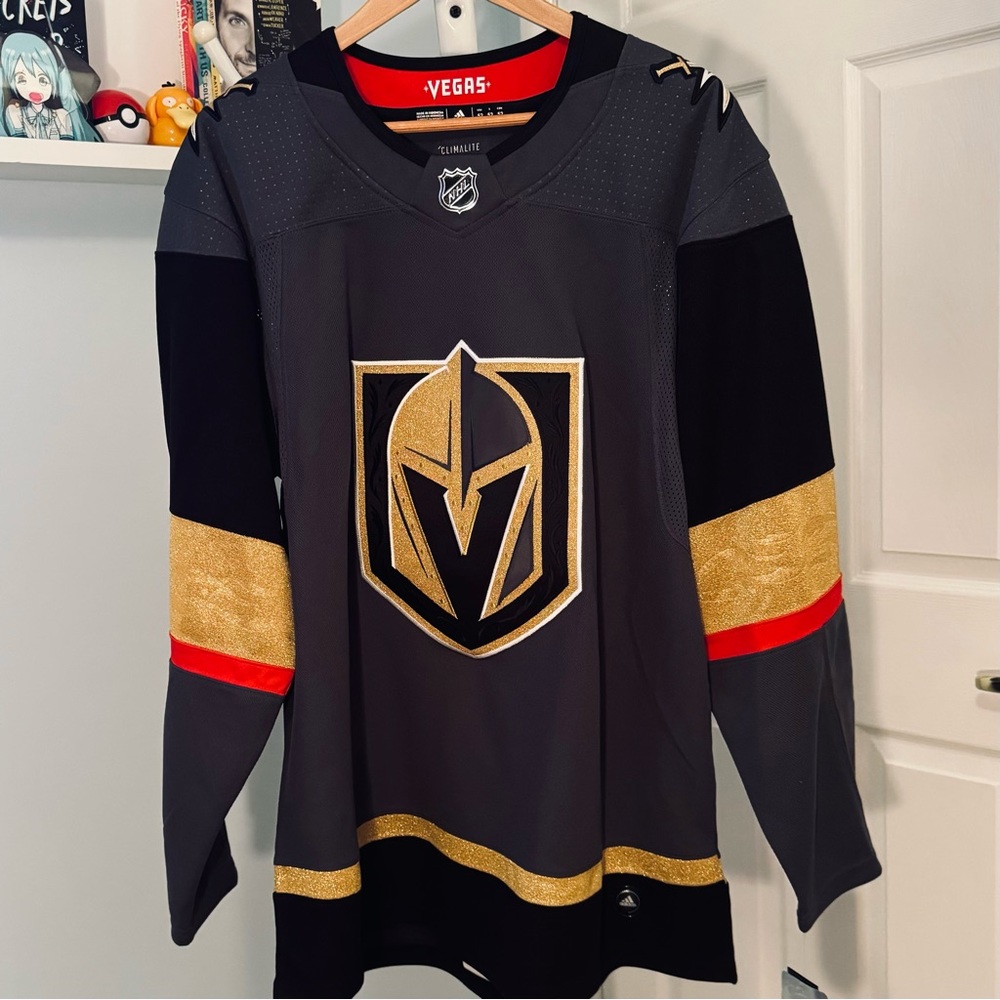 Vegas Golden Knights Adidas Jersey Authentic NHL Jersey NWT Men’s USA 52